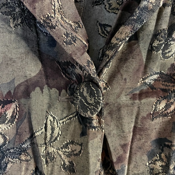 Vintage Floral Blazer - Picture 4 of 6